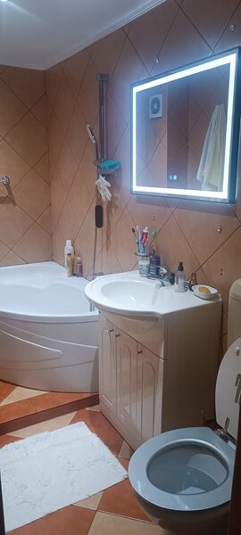 Basarabia,  metrou Costin Georgian,